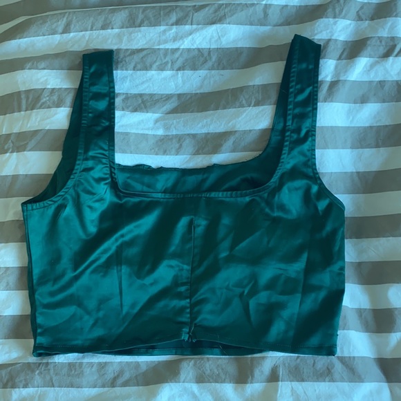 Green crop top - Picture 2 of 2